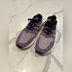 BRAND NEW ADIDAS KNIT SNEAKERS, SIZE 10